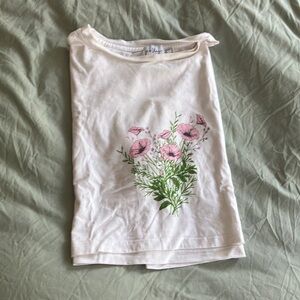 Princess Polly Cropped White Flower Tshirt